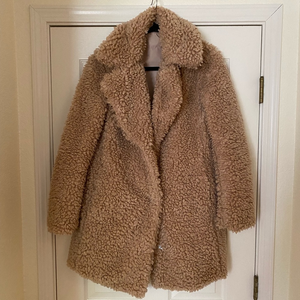 NWT Kenzie Faux Teddy Fur Coat